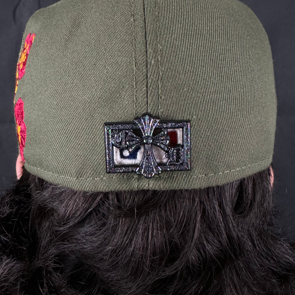 Back Cross Badge black - ' MLB '